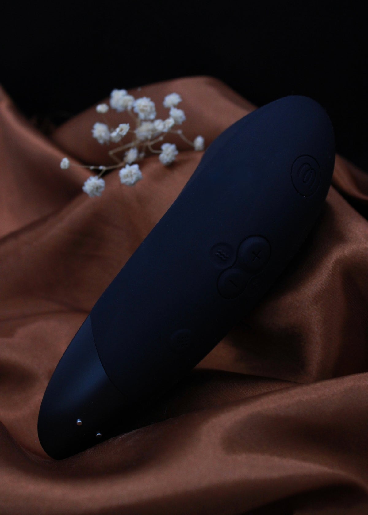 WOMANIZER NOIR
