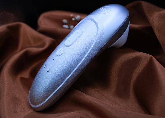 WOMANIZER - STIMULATEUR CLITORIAL VIBRANT PRO GRIS ARGENTÉ
